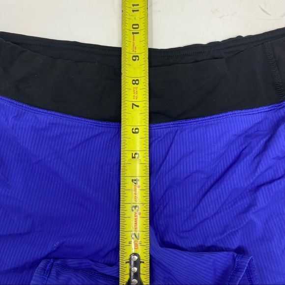 Lululemon Blue Studio Shorts 8 - Picture 5 of 8